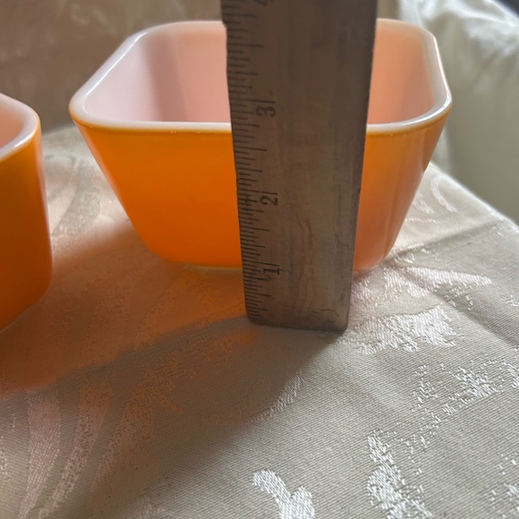 Pyrex Orange Pair of Vintage Pyrex dishes Pyrex Fridgies containers Pyrex EUC - Picture 5 of 11